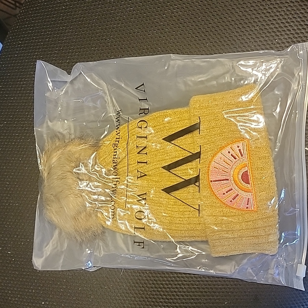 Virginia Wolf Sunray Beanie